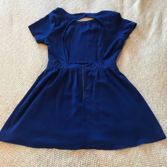 Blue open back sun dress - Picture 4 of 4